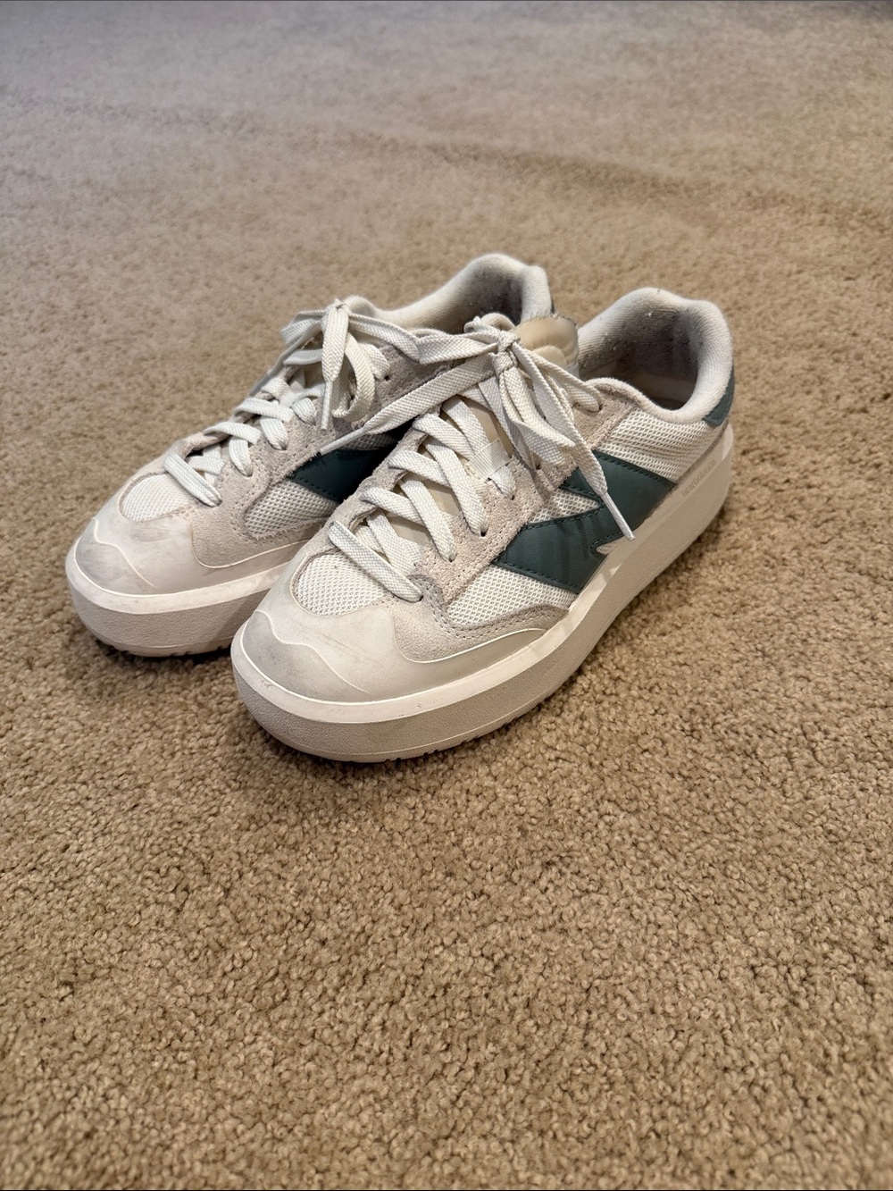 New Balance Women's White and Teal Sneakers